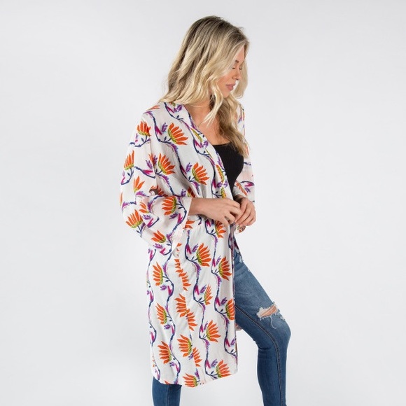 Do everything in love oriental kimono - Picture 3 of 3